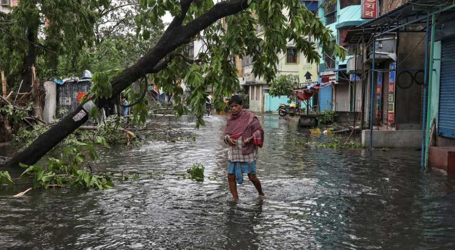 Cyclone kills at least 82 in India and Bangladesh, flooding lowlands