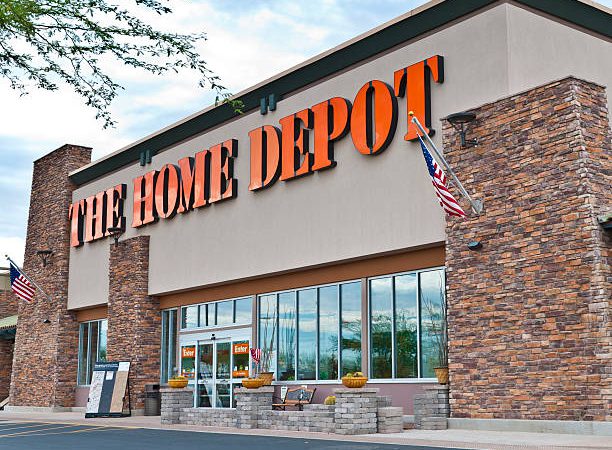 Home Depot Shares Slide On Weak Sales, Annual Profit Forecast