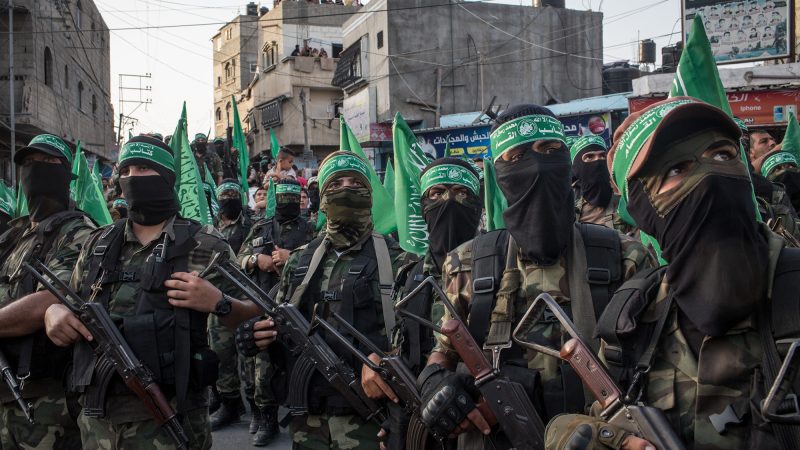 Hamas Frees 4 Israeli Soldiers in Exchange for 200 Palestinian Prisoners