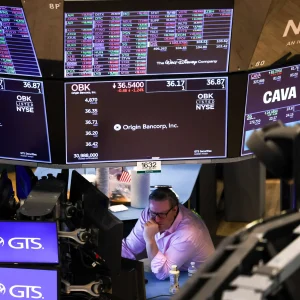 Market Alert: S&P 500 May Drop to 4,500 as Recession Fears Rise in 2025